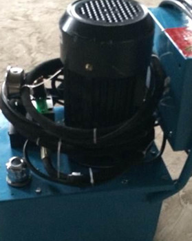 鉚接機(jī)脫模困難怎么辦？鉚接點(diǎn)容易撕裂怎么辦？